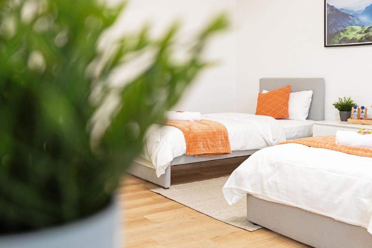 2 Zimmer Apartments, 4 Betten, Vollmoebliert,Zentrale Lage Am S-Bahnhof Βερολίνο Εξωτερικό φωτογραφία