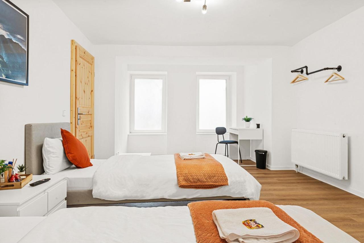 2 Zimmer Apartments, 4 Betten, Vollmoebliert,Zentrale Lage Am S-Bahnhof Βερολίνο Εξωτερικό φωτογραφία